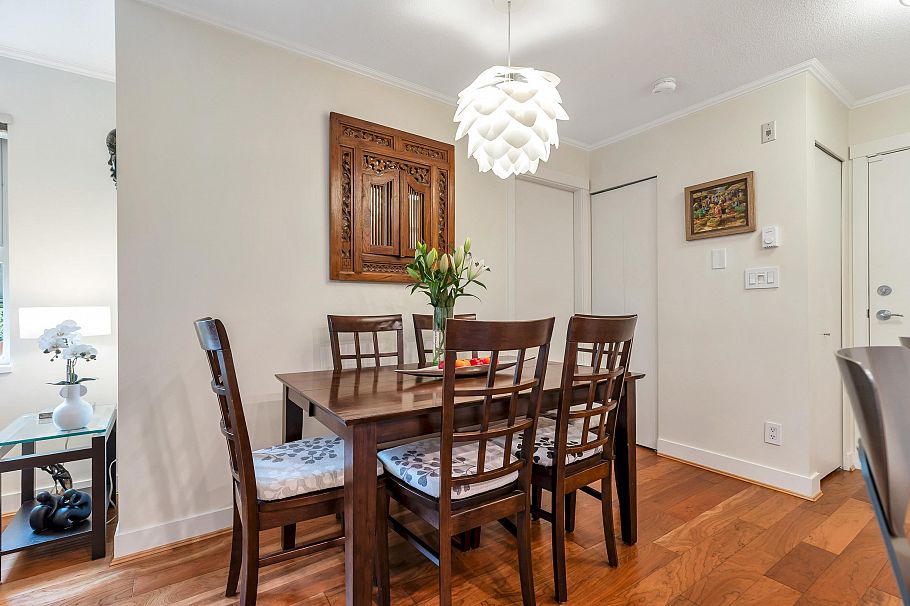 102 736 W 14th Avenue Vancouver, BC - 16