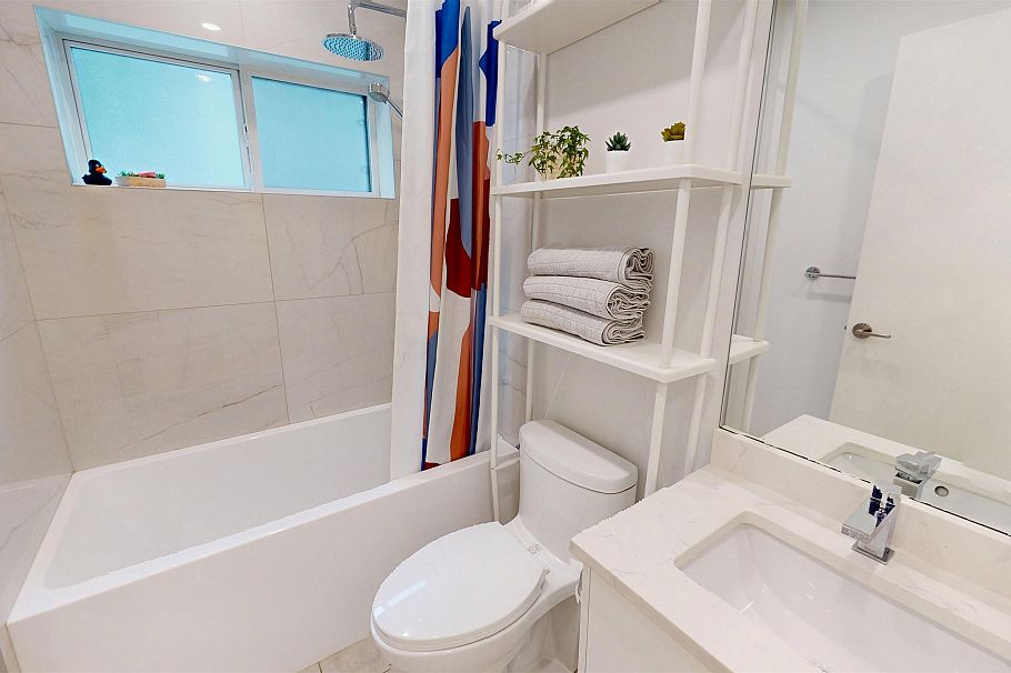 1260 E 14th Avenue Vancouver, BC - 10