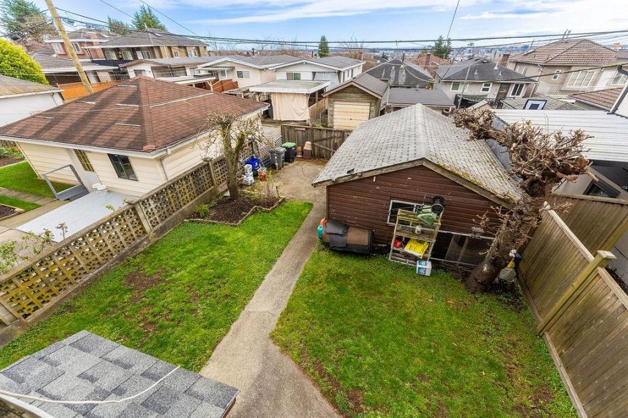 36 E 60th Avenue Vancouver, BC - 7