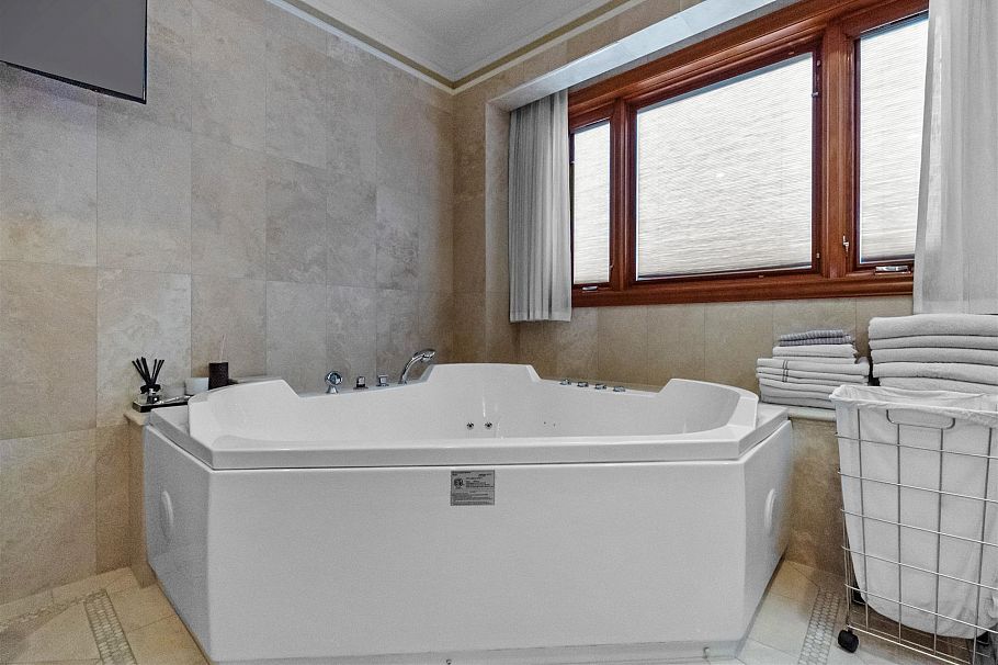 1155 W 54th Avenue Vancouver, BC - 14