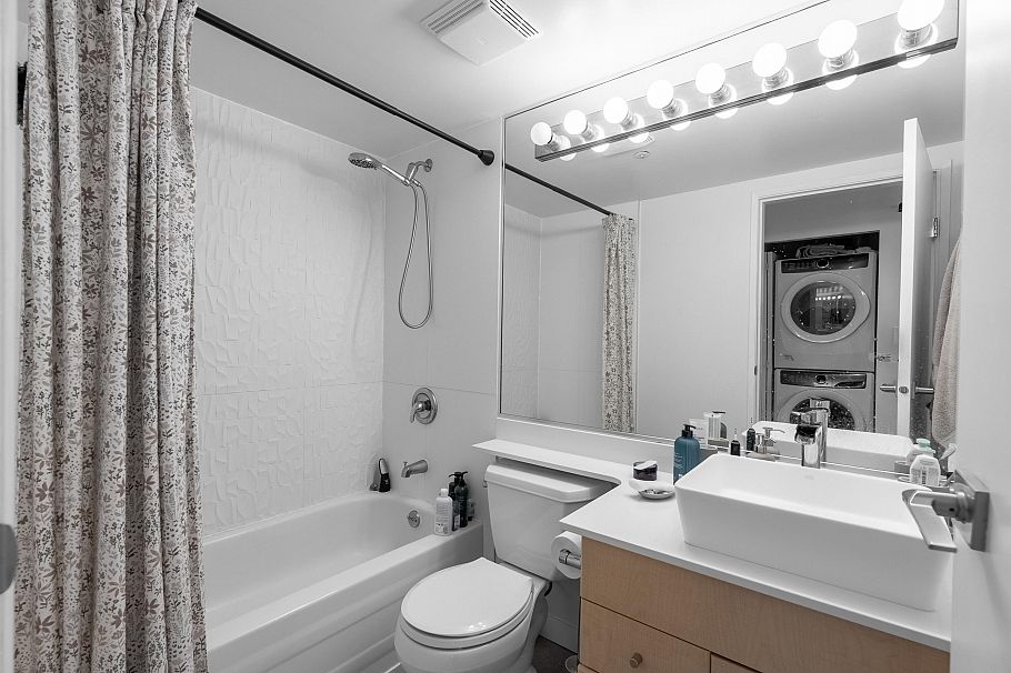 2605 1008 Cambie Street Vancouver, BC - 12