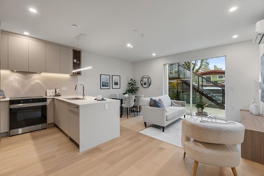 4 4963 Chester Street Vancouver, BC - 3