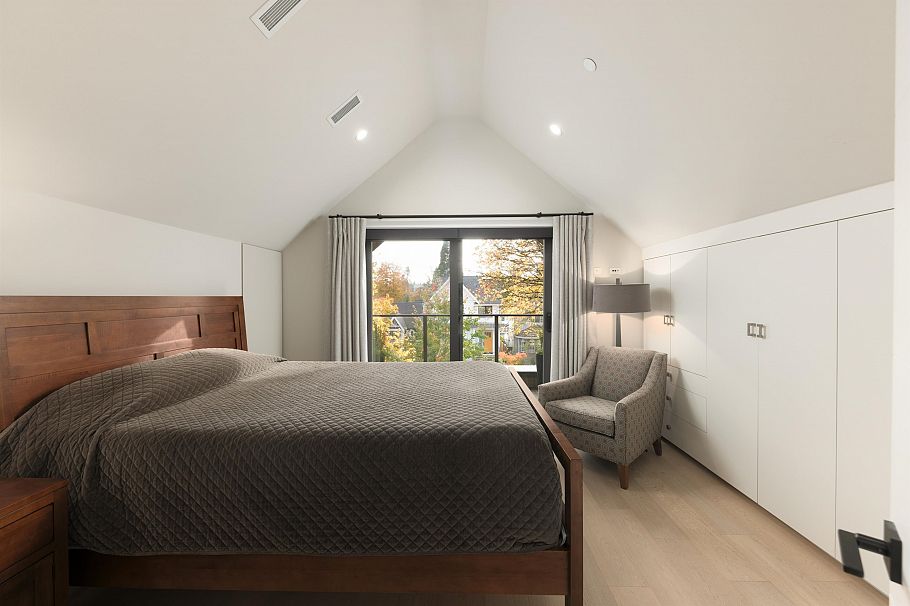 2939 W 15th Avenue Vancouver, BC - 31