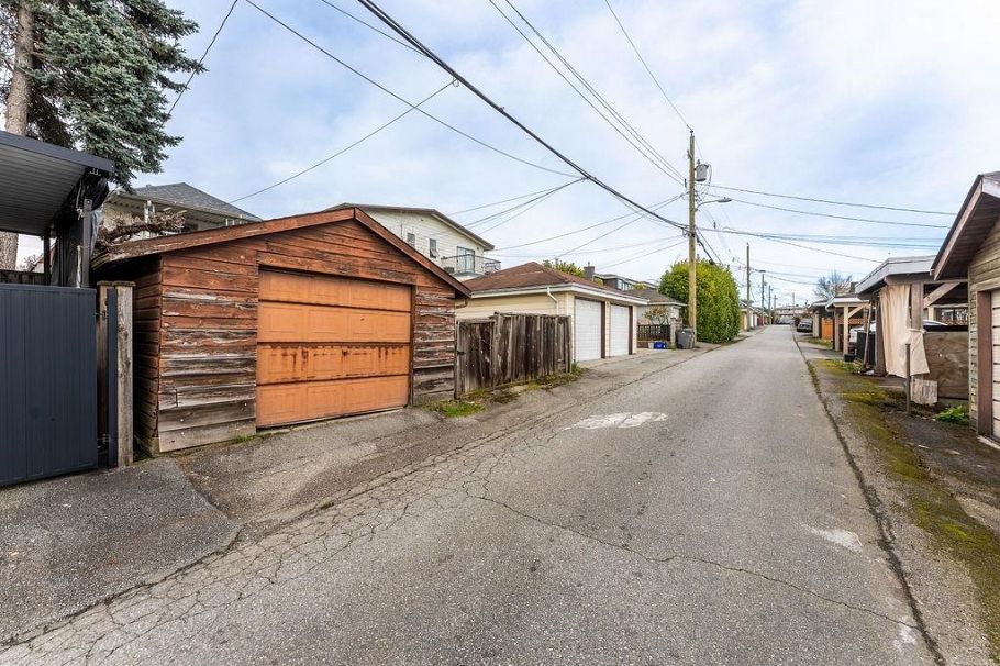 36 E 60th Avenue Vancouver, BC - 16