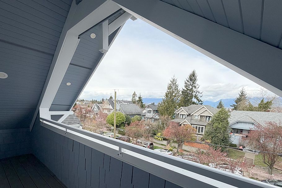 1260 E 14th Avenue Vancouver, BC - 19