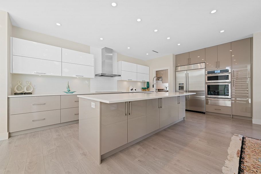 5199 Cliffridge Avenue North Vancouver, BC - 20