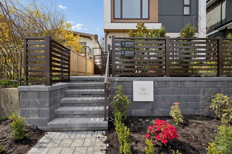 1 3393 Victoria Drive Vancouver, BC - 24