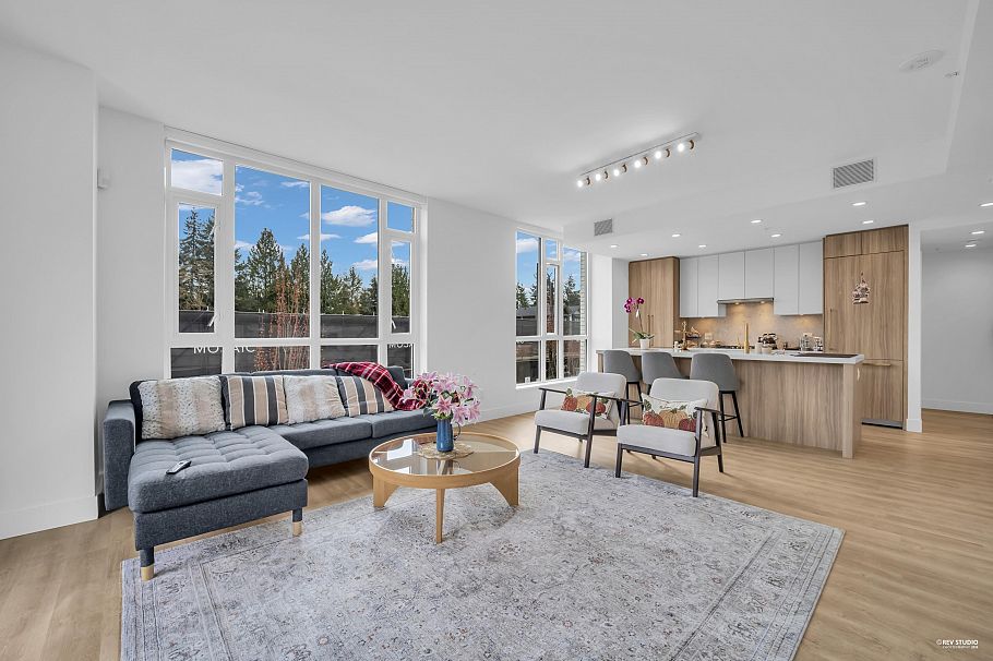 208 2385 Emery Court North Vancouver, BC - 1