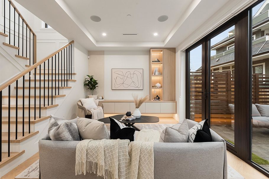 1 3393 Victoria Drive Vancouver, BC - 13