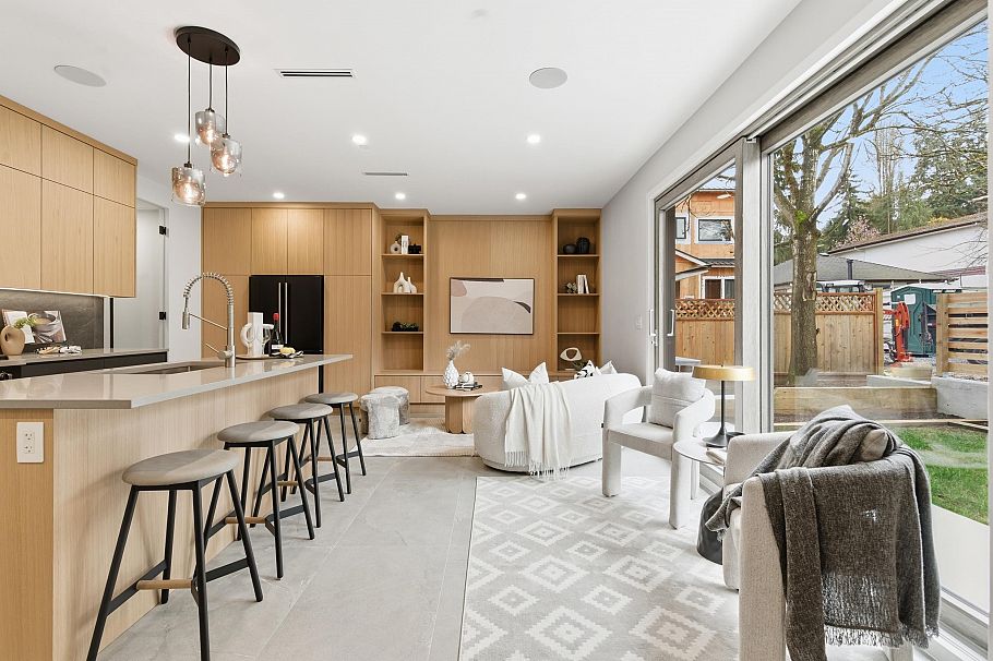 1 2091 E 20th Avenue Vancouver, BC - 7