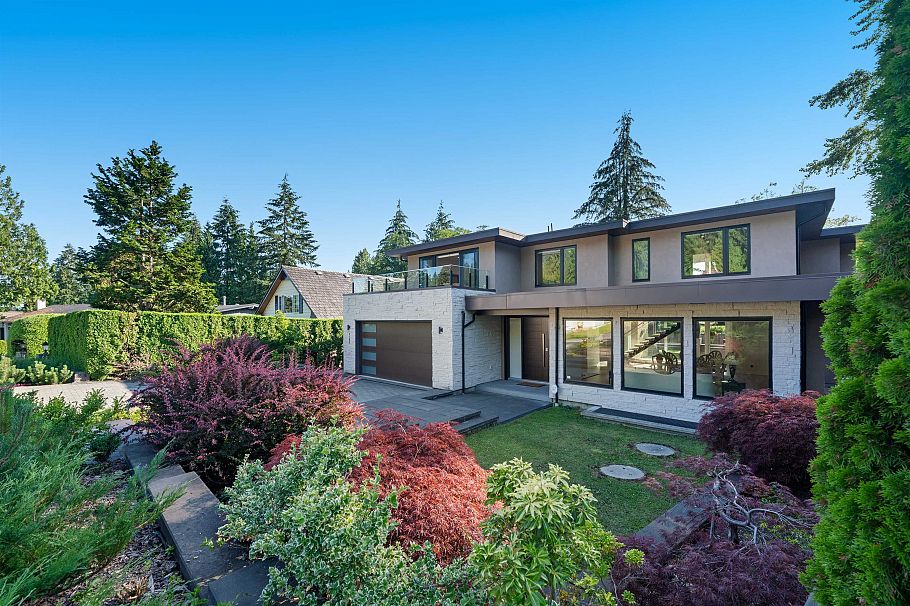 5199 Cliffridge Avenue North Vancouver, BC - 4