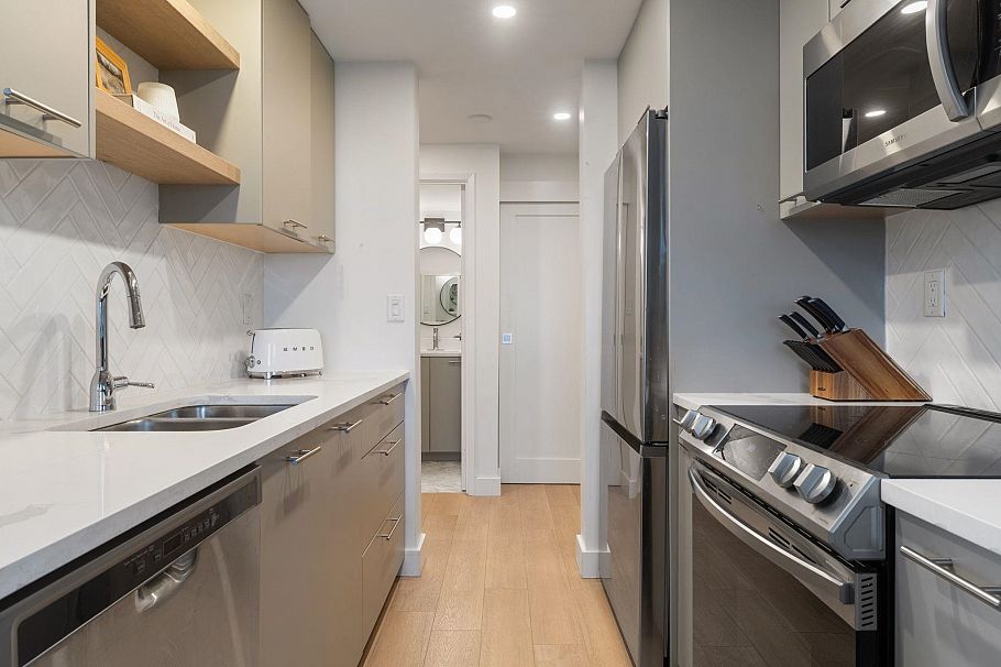 905 110 W 4th Street North Vancouver, BC - 15