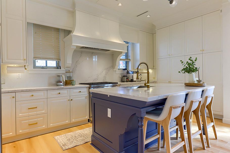 7588 Osler Street Vancouver, BC - 12