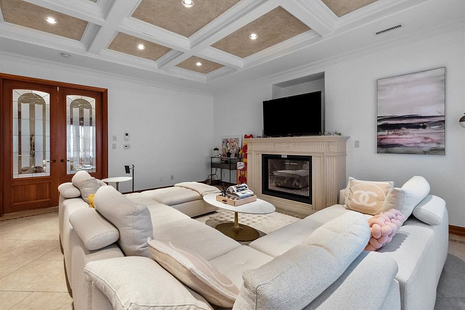 1155 W 54th Avenue Vancouver, BC - 10