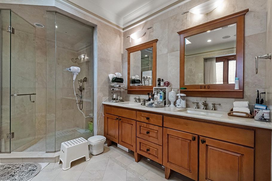 1155 W 54th Avenue Vancouver, BC - 13