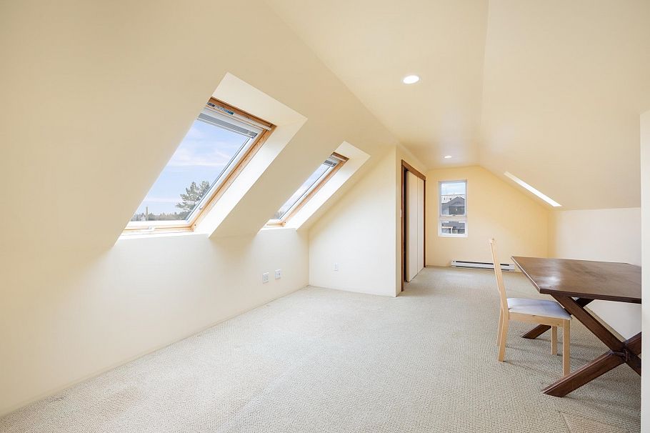 4548 W 7th Avenue Vancouver, BC - 24