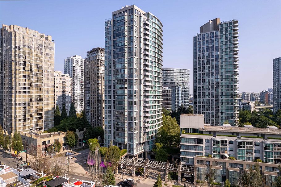 2605 1008 Cambie Street Vancouver, BC - 24