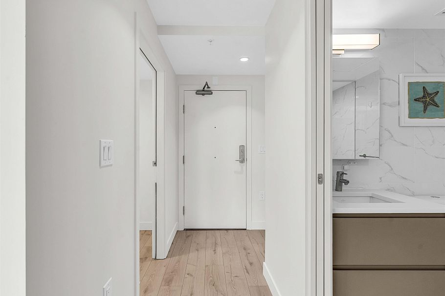 1302 8181 Chester Street Vancouver, BC - 18