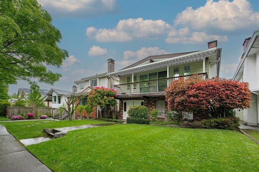 919 E 39th Avenue Vancouver, BC - 12