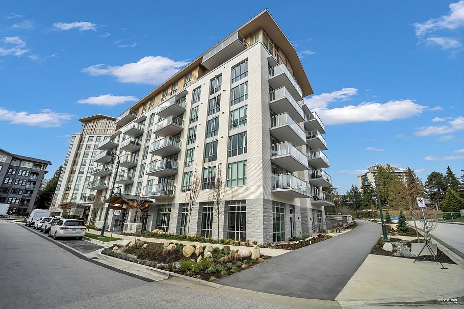 208 2385 Emery Court North Vancouver, BC - 31