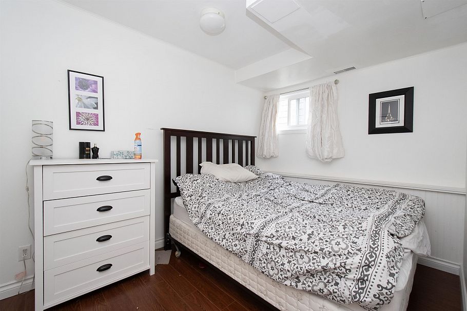 943 Shavington Street North Vancouver, BC - 25