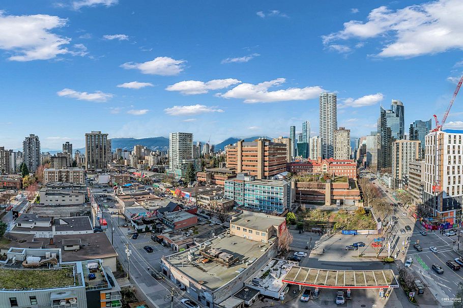 1501 1003 Burnaby Street Vancouver, BC - 1