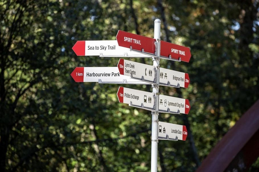 2005 1401 Hunter Street North Vancouver, BC - 4