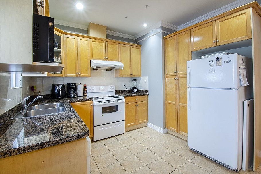 1550 E 1st Avenue Vancouver, BC - 19