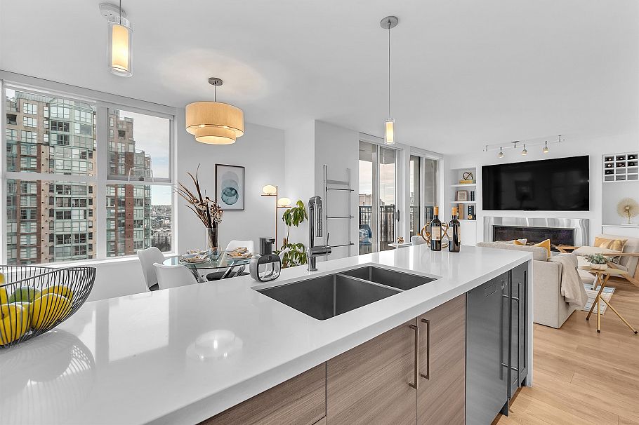 2504 969 Richards Street Vancouver, BC - 12