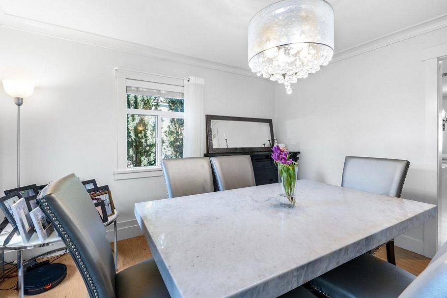 38 889 Tobruck Avenue North Vancouver, BC - 16