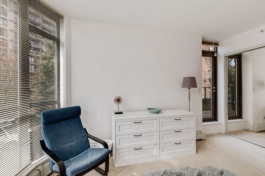 168 W 1st Street North Vancouver, BC - 15