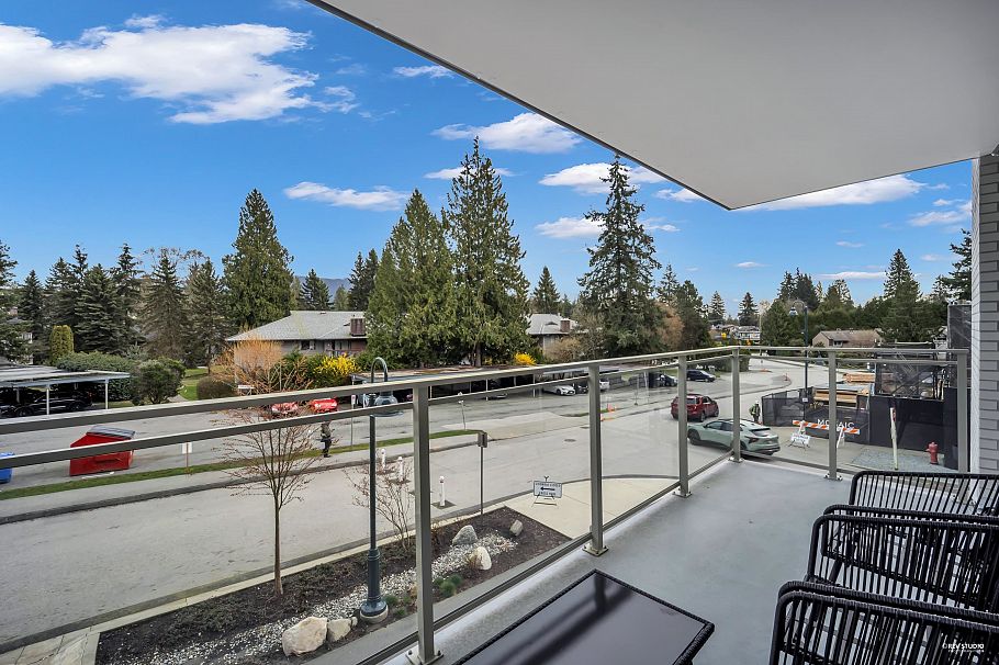 208 2385 Emery Court North Vancouver, BC - 16