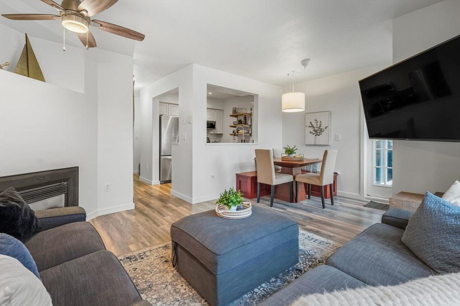 305 1915 E Georgia Street Vancouver, BC - 13