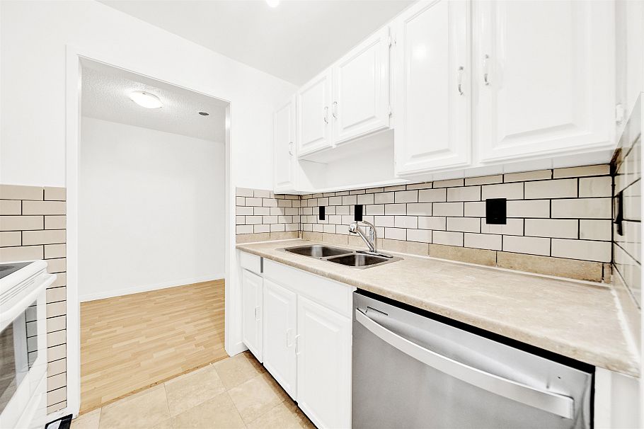 202 8707 Hudson Street Vancouver, BC - 16