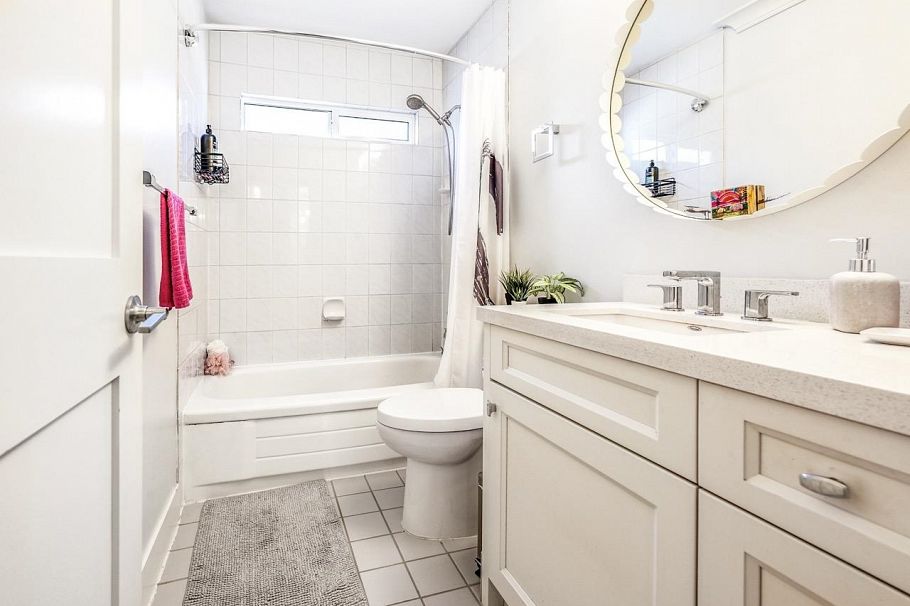 38 889 Tobruck Avenue North Vancouver, BC - 31