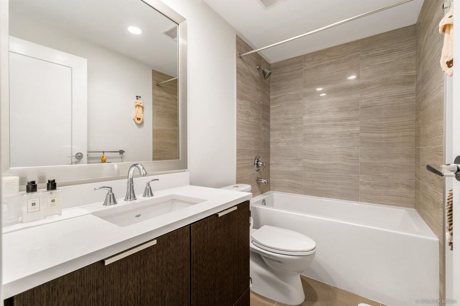 42 8628 Hazelbridge Way Richmond, BC - 13