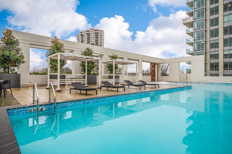 2102 1632 Lions Gate Lane North Vancouver, BC - 32