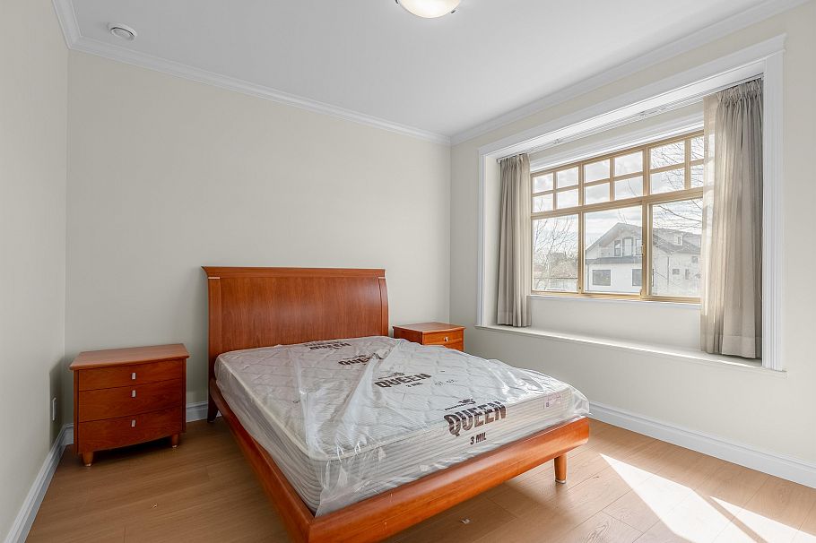 8038 Selkirk Street Vancouver, BC - 22