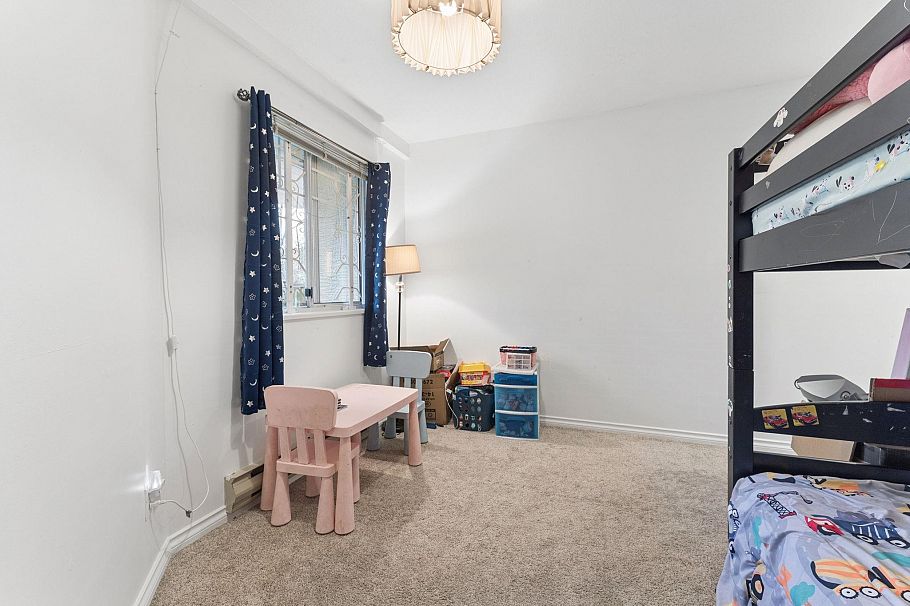 42 6511 Chambord Place Vancouver, BC - 30