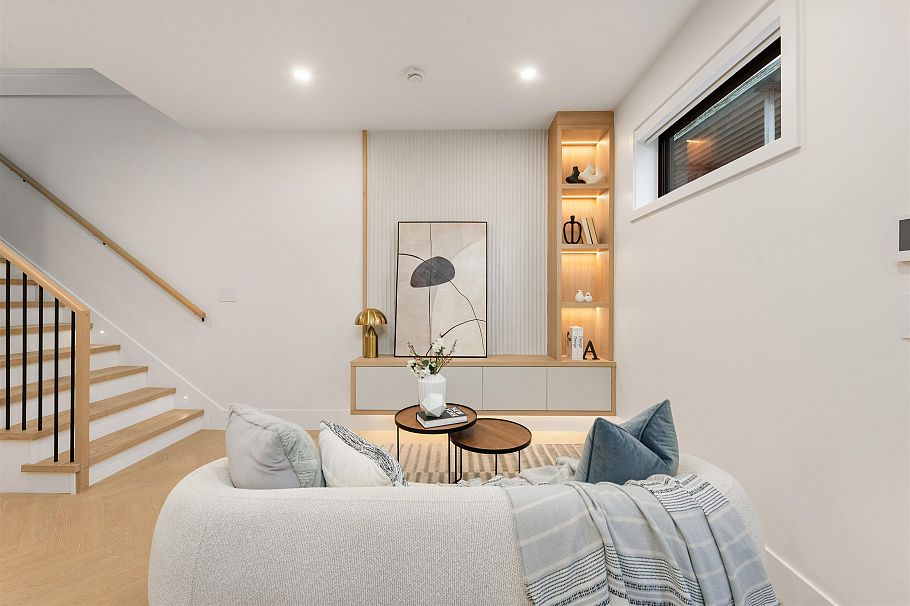 2 3393 Victoria Drive Vancouver, BC - 10