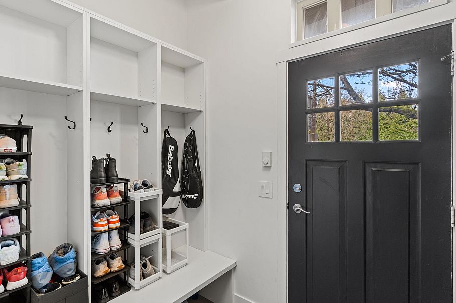 2561 East Mall Vancouver, BC - 21