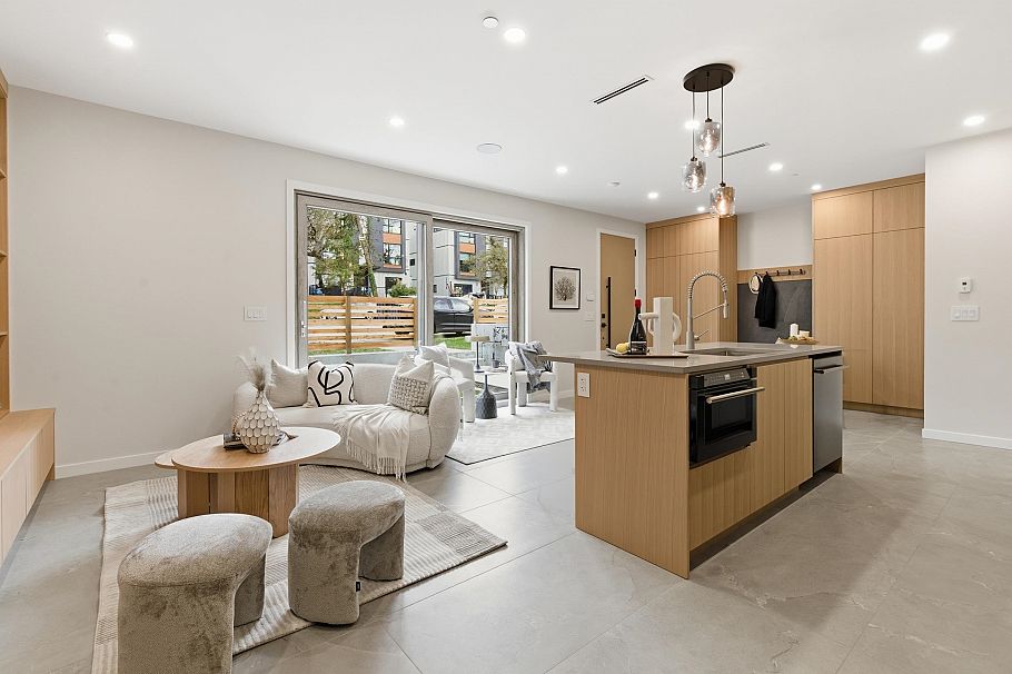 1 2091 E 20th Avenue Vancouver, BC - 18