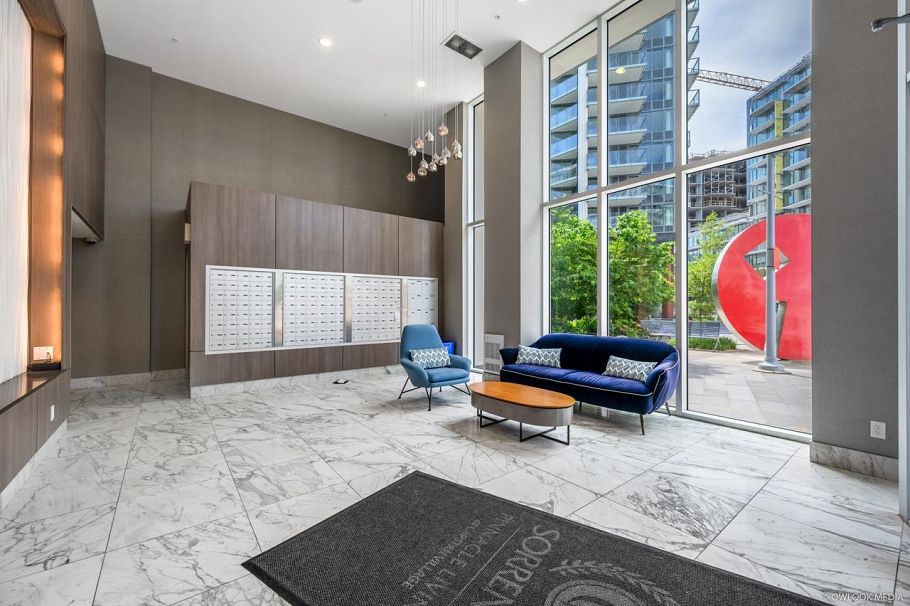 42 8628 Hazelbridge Way Richmond, BC - 2