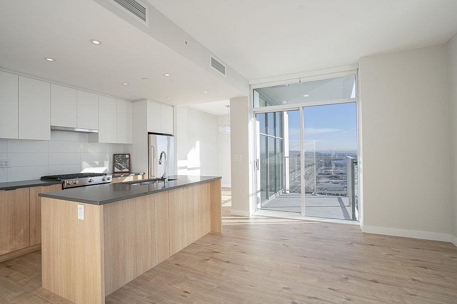 1309 3430 E Kent Avenue South Avenue Vancouver, BC - 3