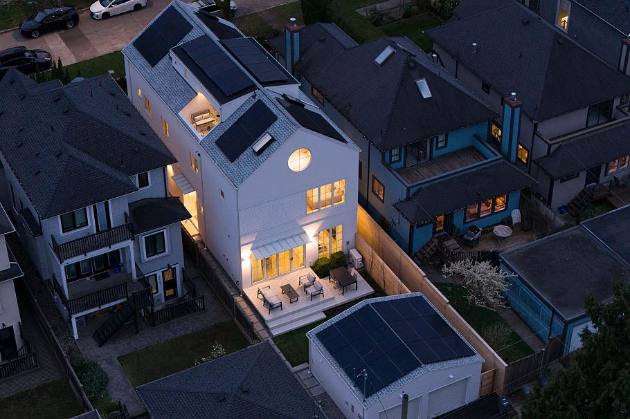 2 3449 W 22nd Avenue Vancouver, BC - 36