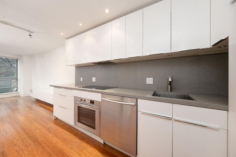 301 930 Cambie Street Vancouver, BC - 15