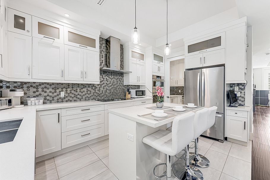 7380 Ontario Street Vancouver, BC - 10