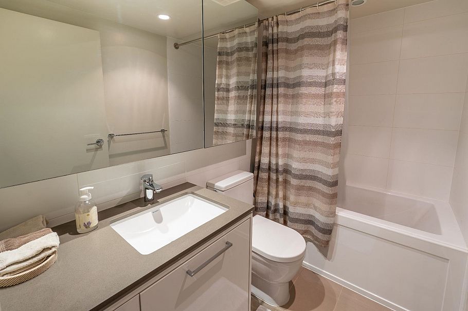 1702 680 Seylynn Crescent North Vancouver, BC - 16