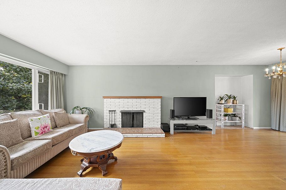 3783 Price Street Burnaby, BC - 12