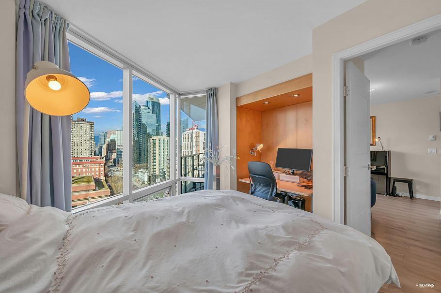 1501 1003 Burnaby Street Vancouver, BC - 15